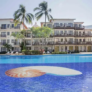 Vera Puerto Vallarta